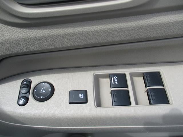 0701373A30250911W00109.jpg