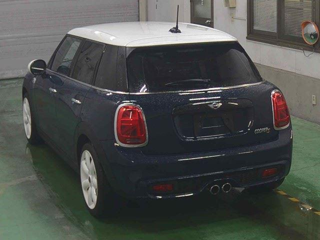 95e8f6e2d05d44908c74aed59d72ba68.jpg