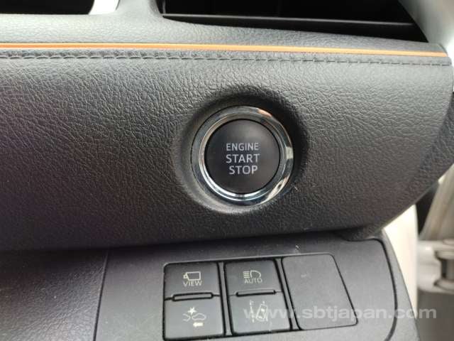 2019 TOYOTA SIENTA G CUERO