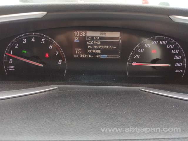 2019 TOYOTA SIENTA G CUERO