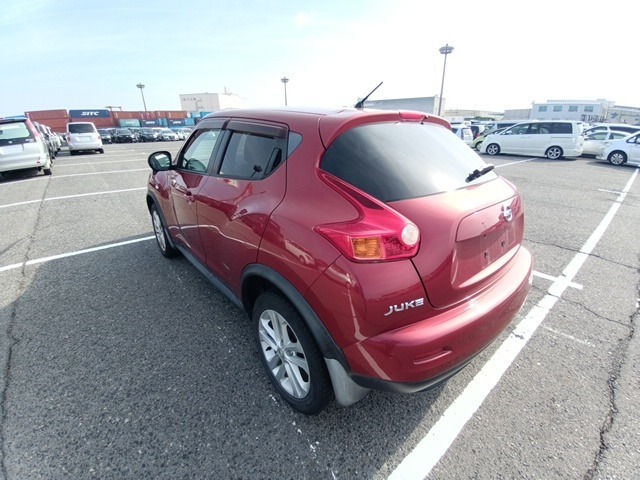 NISSAN JUKE photo 3