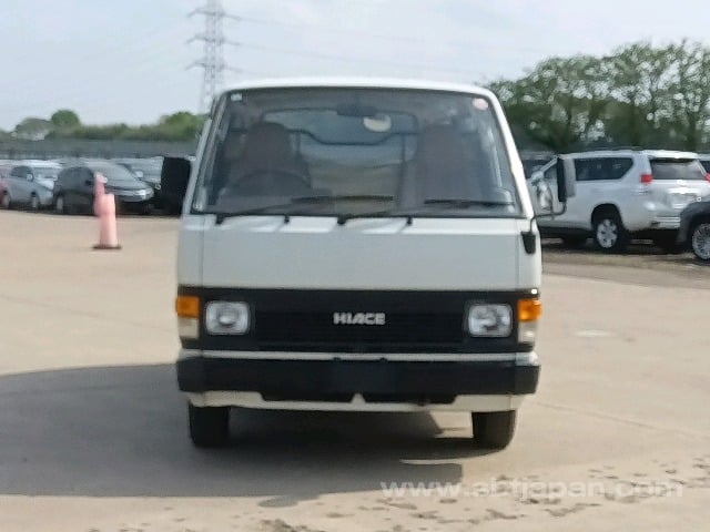 r.jpg