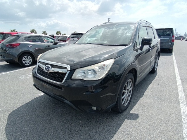 SUBARU FORESTER photo 2