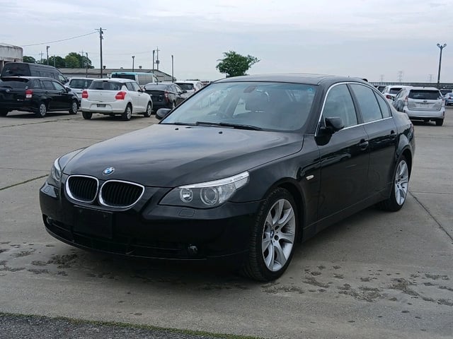 BMW 5 SERIES photo 3