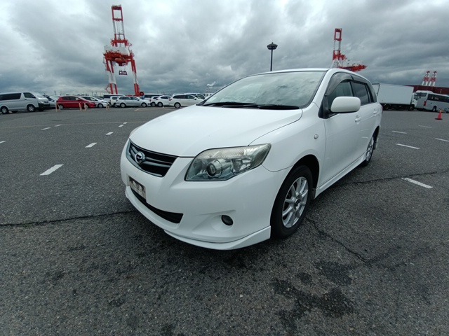 TOYOTA COROLLA FIELDER photo 2