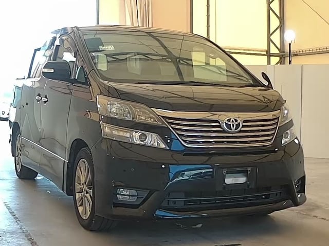 TOYOTA VELLFIRE 2010
