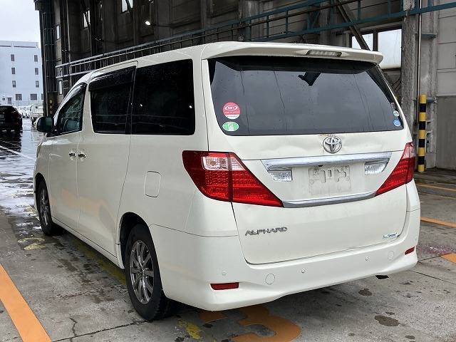 TOYOTA ALPHARD photo 3