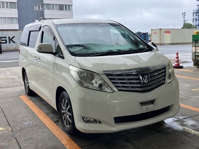 TOYOTA ALPHARD 2009