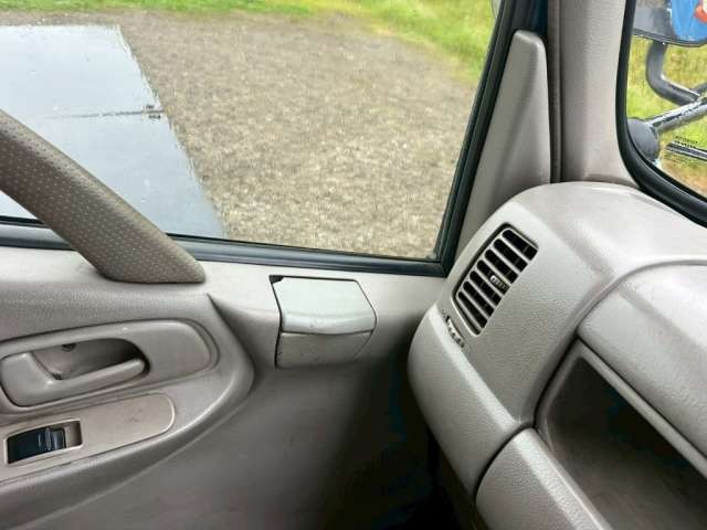 296.jpg