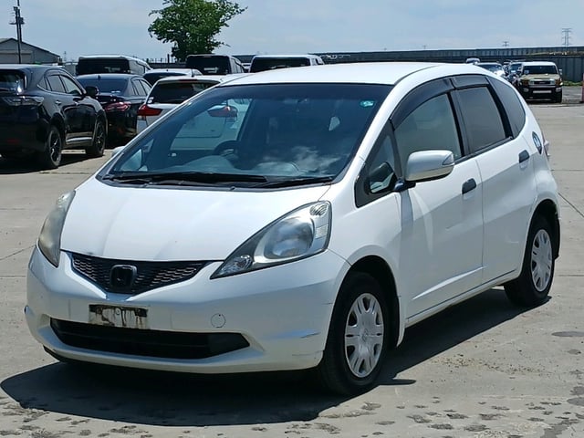 HONDA FIT photo 3