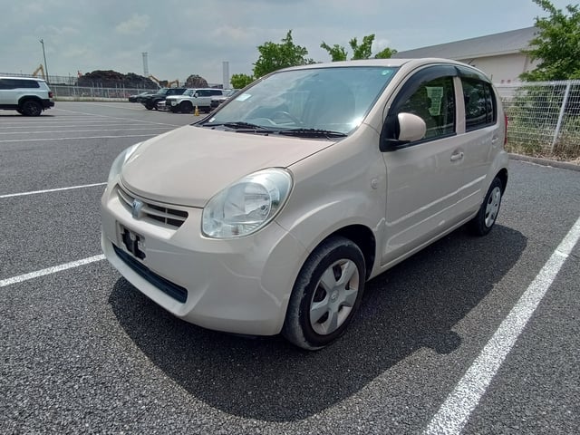 TOYOTA PASSO photo 2