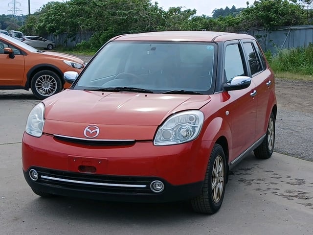 MAZDA VERISA photo 3