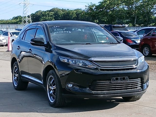 TOYOTA HARRIER 2014