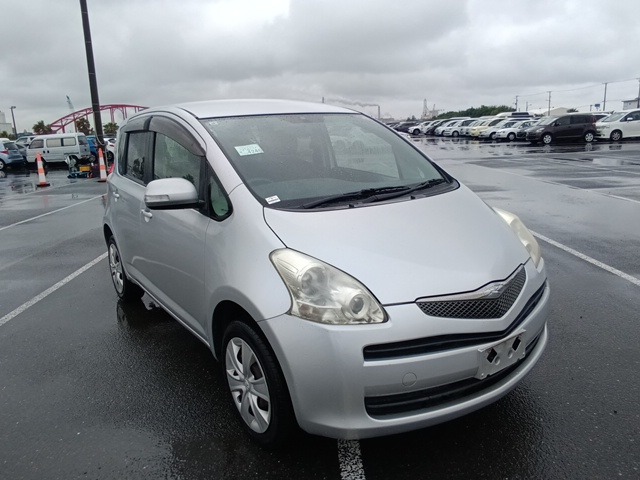 TOYOTA RACTIS 2009