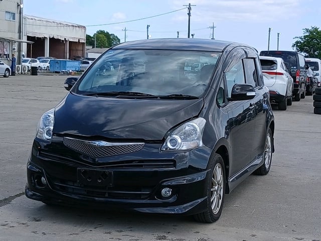 TOYOTA RACTIS photo 3