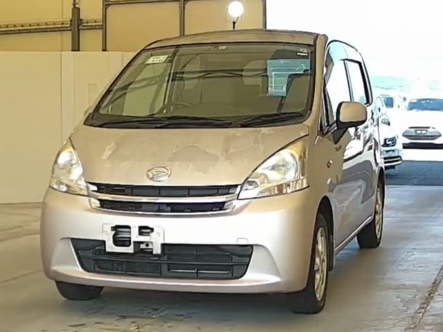 DAIHATSU MOVE photo 2