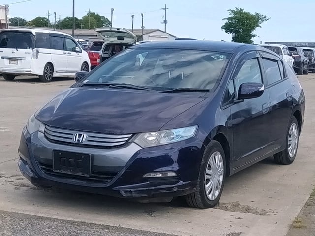 HONDA INSIGHT photo 3