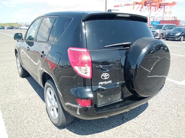 TOYOTA RAV4 photo 3