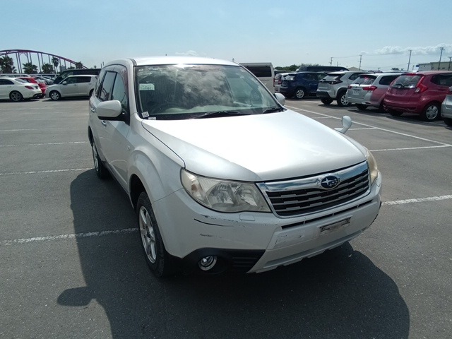SUBARU FORESTER 2010