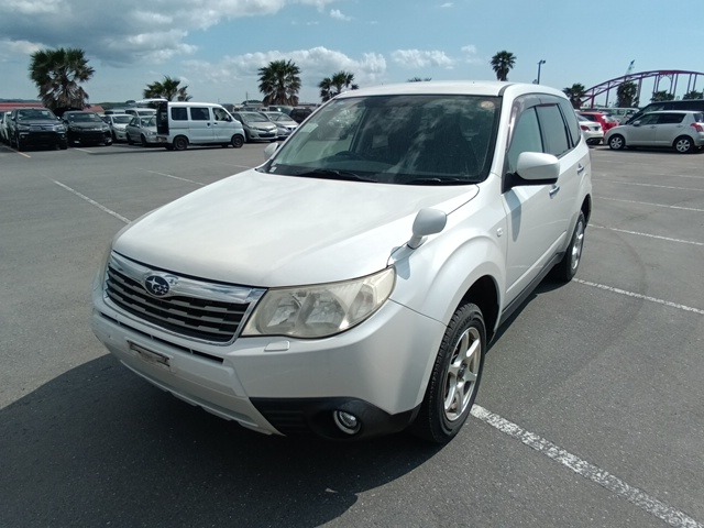 SUBARU FORESTER photo 2