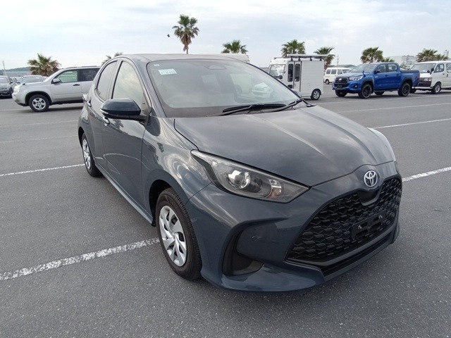 TOYOTA YARIS 2024