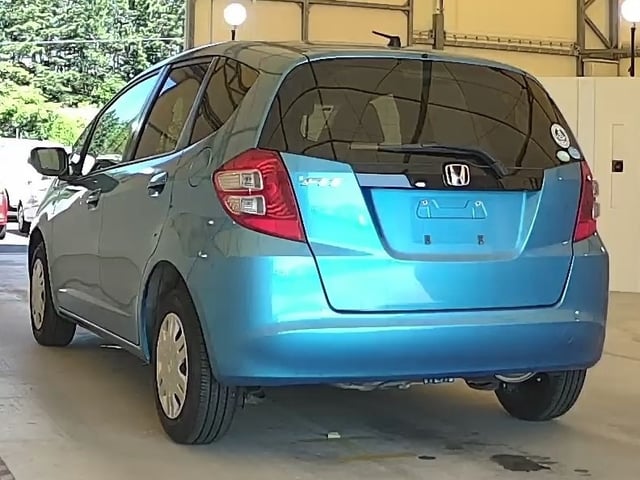 HONDA FIT photo 3