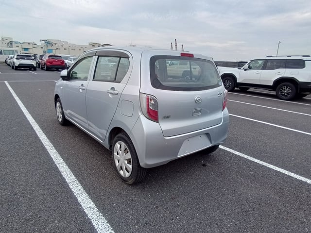DAIHATSU MIRA ES photo 3