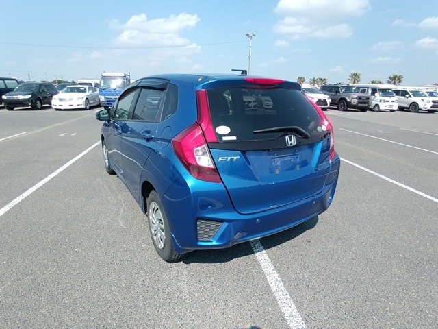 HONDA FIT photo 3