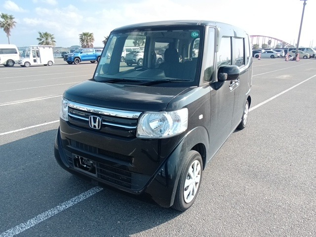 HONDA N BOX photo 2