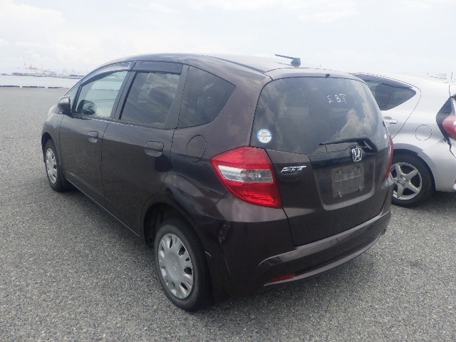 HONDA FIT photo 3
