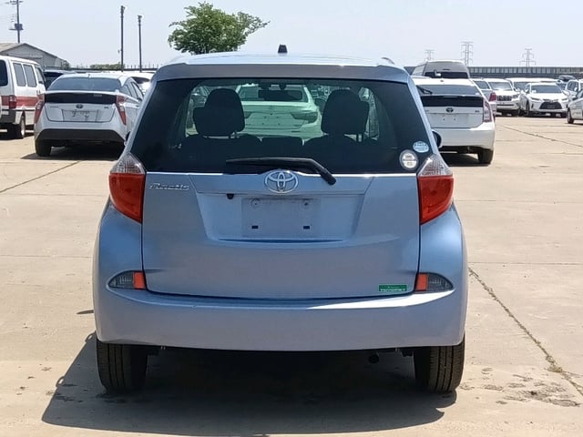 TOYOTA RACTIS photo 3