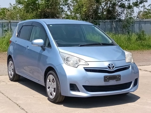 TOYOTA RACTIS 2013