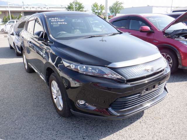 TOYOTA HARRIER 2014