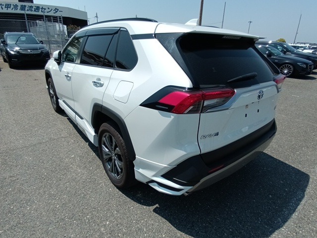 TOYOTA RAV4 photo 3