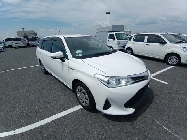 TOYOTA COROLLA FIELDER 2019