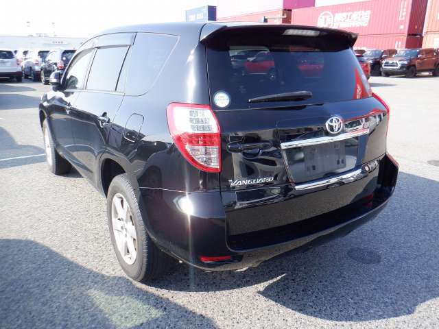 TOYOTA VANGUARD photo 3