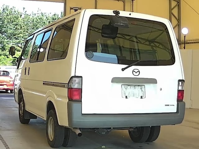 MAZDA BONGO VAN photo 3