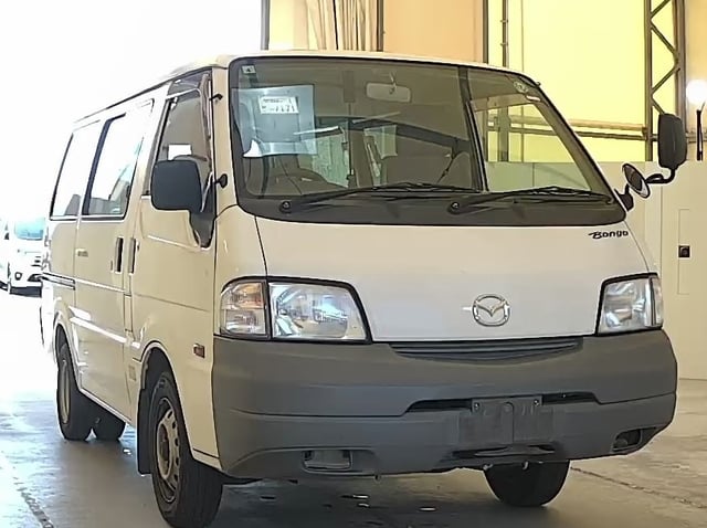 MAZDA BONGO VAN 2013