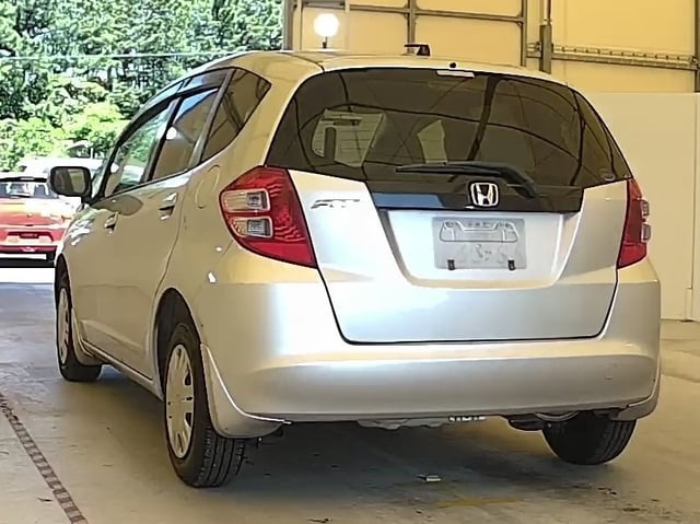 HONDA FIT photo 3