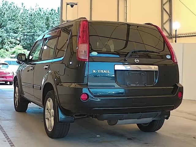 NISSAN XTRAIL photo 3