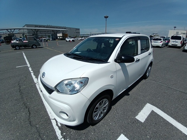 TOYOTA PASSO photo 2