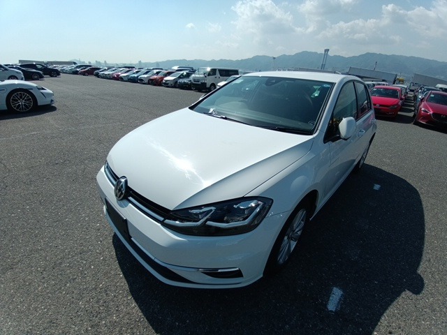 VOLKSWAGEN GOLF photo 2