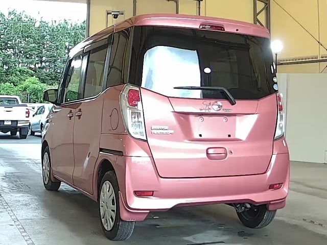 NISSAN DAYZ ROOX photo 3