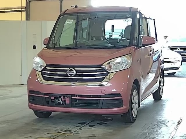 NISSAN DAYZ ROOX photo 2
