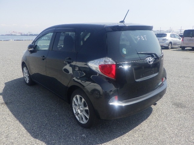 TOYOTA RACTIS photo 3