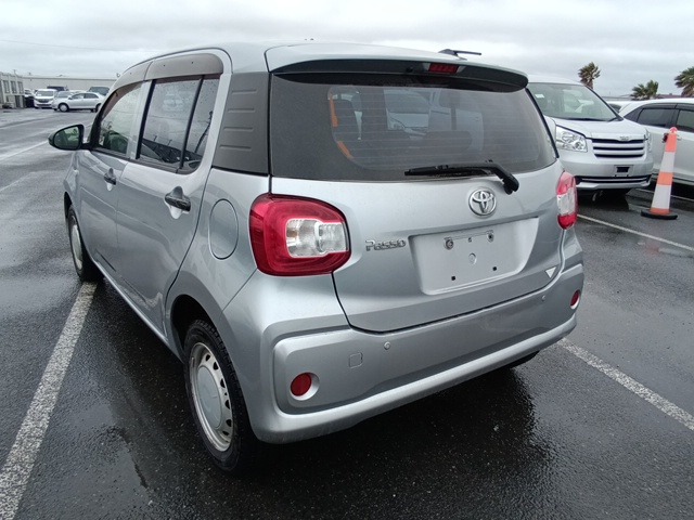 TOYOTA PASSO photo 3