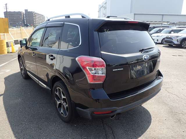 SUBARU FORESTER photo 3