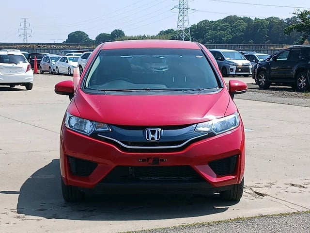 HONDA FIT photo 2