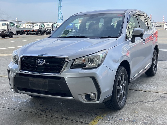 SUBARU FORESTER photo 2