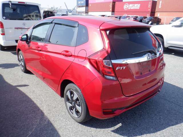 HONDA FIT HYBRID photo 3